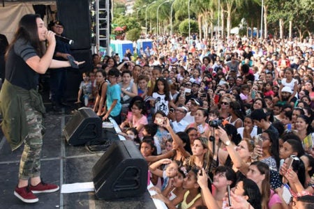 Bibi Tatto atrai público infantojuvenil para o Hortolendo