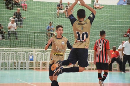 Time sub-18 do futsal de Hortolândia faz bonito e derrota o São Paulo