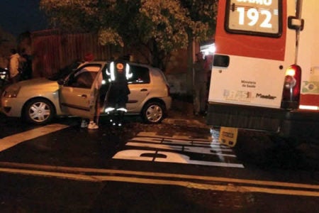 Samu socorre ferido em acidente no Amanda2