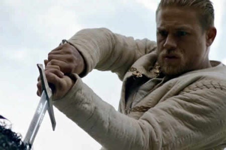 REI ARTHUR – A LENDA DA ESPADA (6,5)