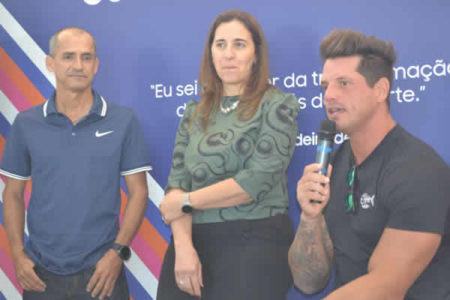 Jovens atletas ganham capacitação pessoal e profissional com o projeto Samsung Social