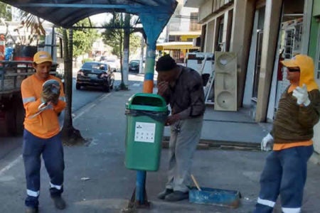 Prefeitura instala 300 lixeiras em diversos pontos da cidade