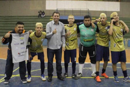 Atletas do Projeto Águia são campeões dos Jogos Regionais com o time de Hortolândia Futsal