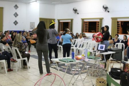 Educadores infantis participam de formação “A criança na creche”