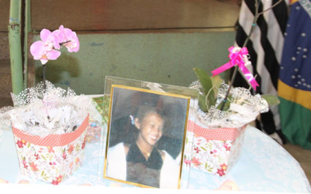 Em cerimônia emocionante, Emef Jd. Santiago passa a ser Emef Dayla Cristina Amorim