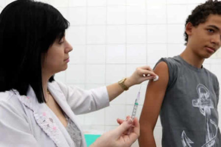 Hortolândia oferece vacina contra HPV exclusivamente para adolescentes