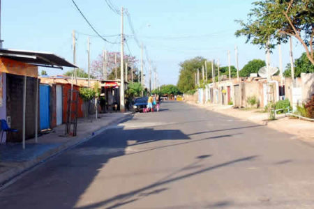 Regularização garantirá posse de imóveis a 380 famílias do Jd. Brasil