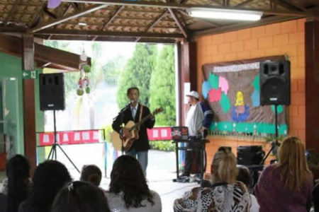 Sarau cultural leva cerca de 100 pessoas ao Creape no sábado (19/08)