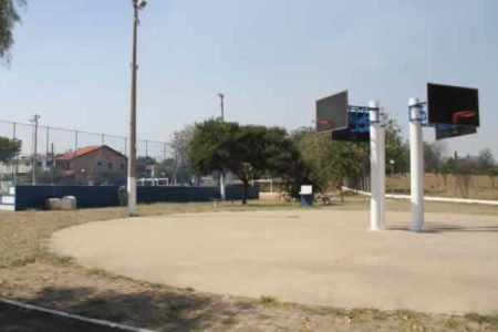 Prefeitura revitaliza no Jardim Adelaide