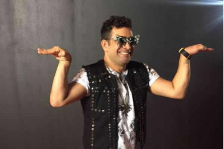 Evandro Santo traz seu show para Paulínia