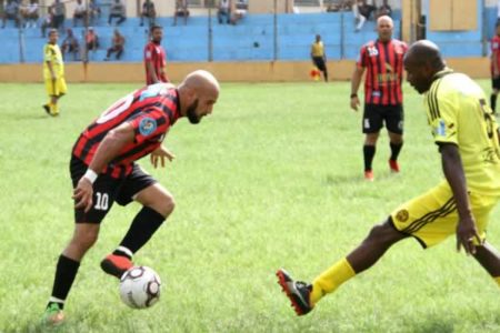 Águia Futebol Clube empate e segue na busca pela classificação