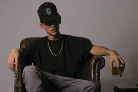 Rapper Robin lança seu primeiro EP “Excêntrico” no Youtube