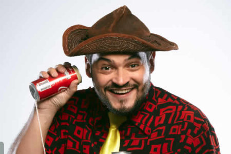 MATHEUS CEARÁ FARÁ SESSÃO DE AUTÓGRAFOS EM PARQUE D. PEDRO SHOPPING