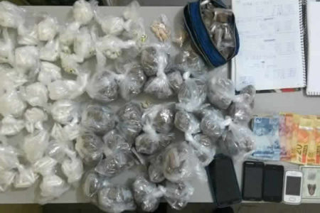Homem é preso com drogas na Vila São Pedro