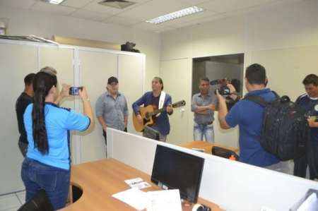 Maurício e Mauri visitam Hortolândia para divulgar a Re Virada Cultural																		Destaque