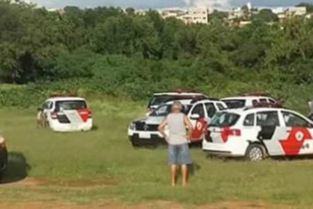 Troca de tiros no Amanda termina com suspeito de 15 anos morto