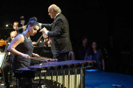 Aluna de Escola Municipal de Música chega a finais de concurso