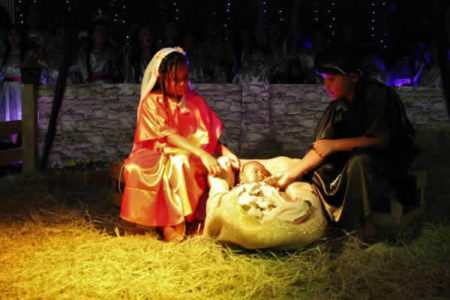 CANTATA DE NATAL ENCANTA PUBLICO EM HORTOLÂNDIA