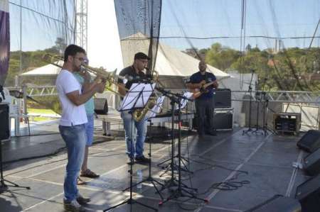 Orquestra de Viola e Eder Nunes se apresentam no Parque Dorothy, às 19h