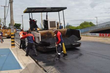 Prefeitura realiza mais uma etapa da Operação Tapa Buraco no Jardim Rosolen