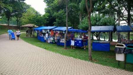 Prefeitura apoia edição de Natal de feira de artesanato no Creape