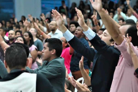 ASSEMBLEIA DE DEUS REALIZA PROGRAMAÇÃO ESPECIAL PARA JUVENTUDE