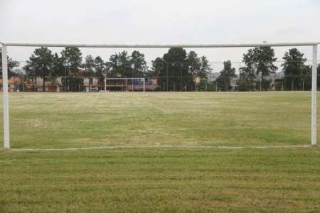 Prefeitura revitalizará gramados em seis campos de futebol