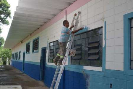 Reforma no antigo CAC transforma espaço em escola de tempo integral