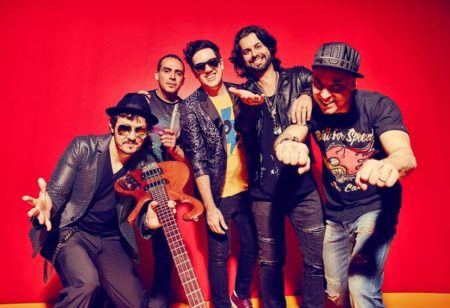 Jota Quest apresenta show acústico em Paulínia/SP