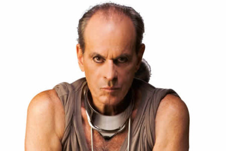 Ney Matogrosso se apresenta na Red Eventos, dia 24, com o show “Atento aos Sinais”