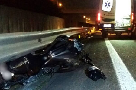 Motociclista morre após bater em guard-rail na SP-101 em Hortolândia