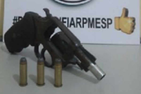 Um é preso com arma no Parque São Jorge em Hortolândia