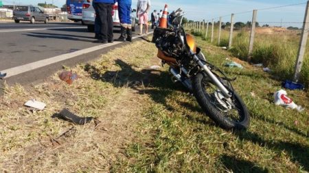 Motociclista morre em engavetamento na rodovia SP 101 em Hortolândia