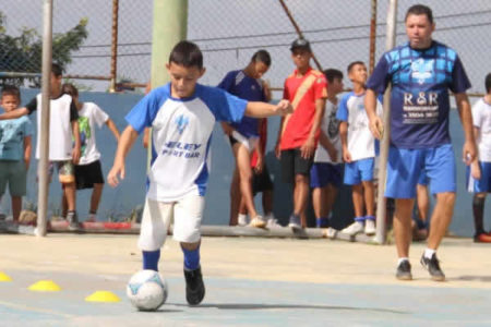 Projeto Águia e Projeto Solidário Unidos Pelo Esporte realizam 4ª edição do Café com Conhecimento