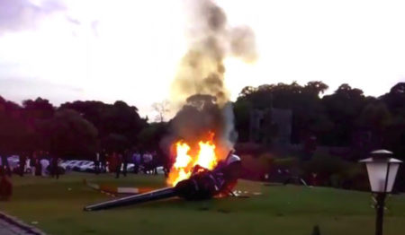 Helicóptero que transportava noiva cai em Vinhedo e deixa três feridos