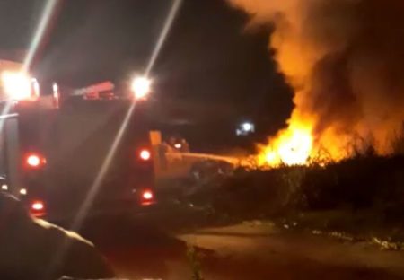 Grupo invade terreno particular no Jardim Amanda II