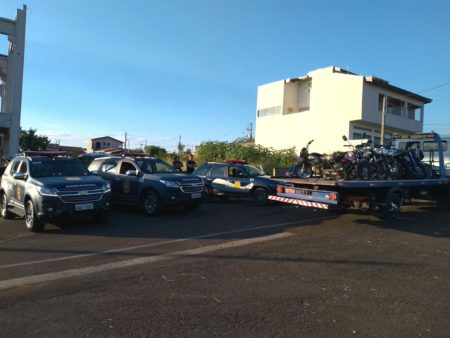 ROMU APREENDE SETE MOTOCICLETAS NO PARQUE GABRIEL EM HORTOLÂNDIA