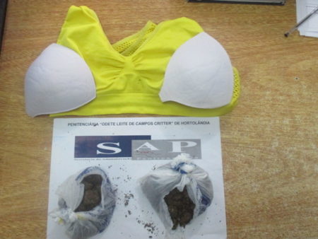 Duas mulheres são flagradas ao tentar entrar com drogas na PII de Hortolândia