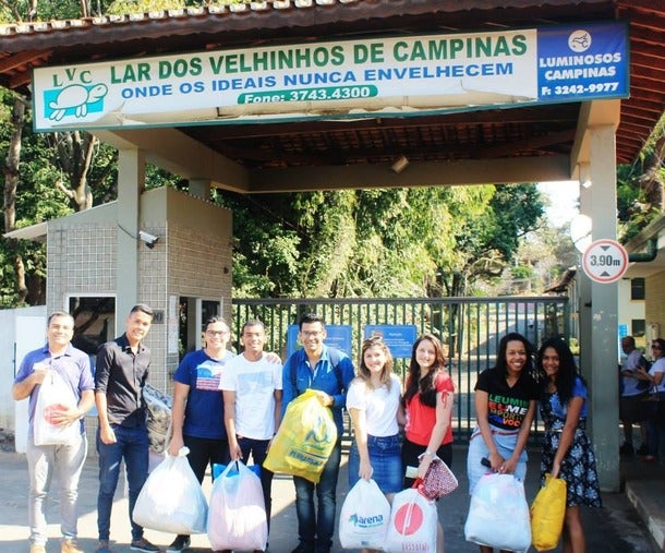 Jovens da Assembleia de Deus promovem campanha do agasalho