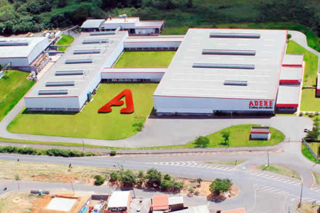 Adere avança nos setores de Glazing e ACM e se torna referência no mercado