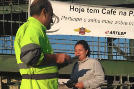Rodovias do Tietê realizou mais uma ação “Café na Passarela”