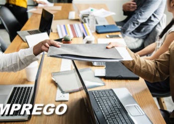 Vaga para motorista para transporte de passageiros