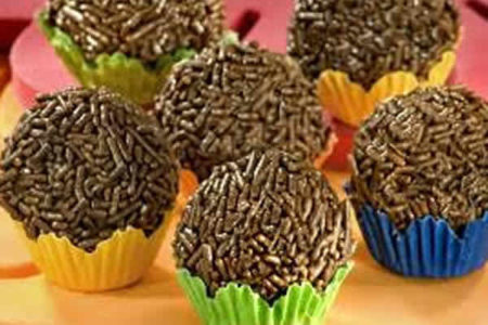 Como fazer Brigadeiro com Biscoito