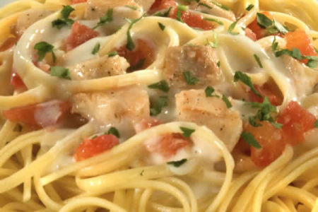 Baveti ao Molho Cremoso com Cação