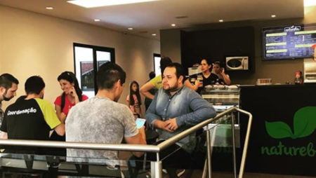 Oportunidade para Atendente de lanchonete