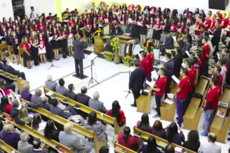 Encontro em Hortolândia reúne centenas de jovens