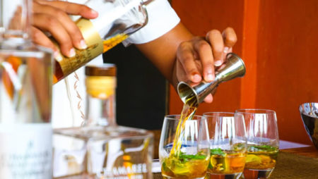Precisa-se de Bar tender