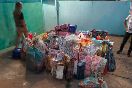Hortolândia Futsal doa brinquedos à campanha Natal Solidário; presentes foram arrecadados em confraternização