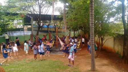 Esforço coletivo constrói espaço recreativo em escola de Hortolândia