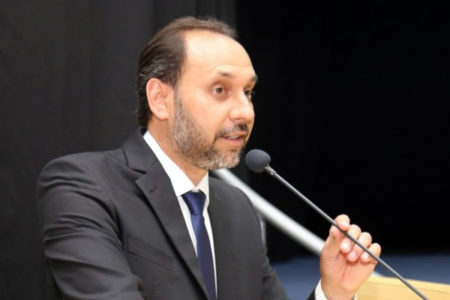Indefinição e descrédito marcam a trajetória política na prefeitura de Paulínia.